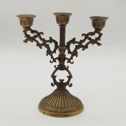 Канделябр миниатюрный на три свечи, металл, формовка, Азия, 1970-1990 гг.