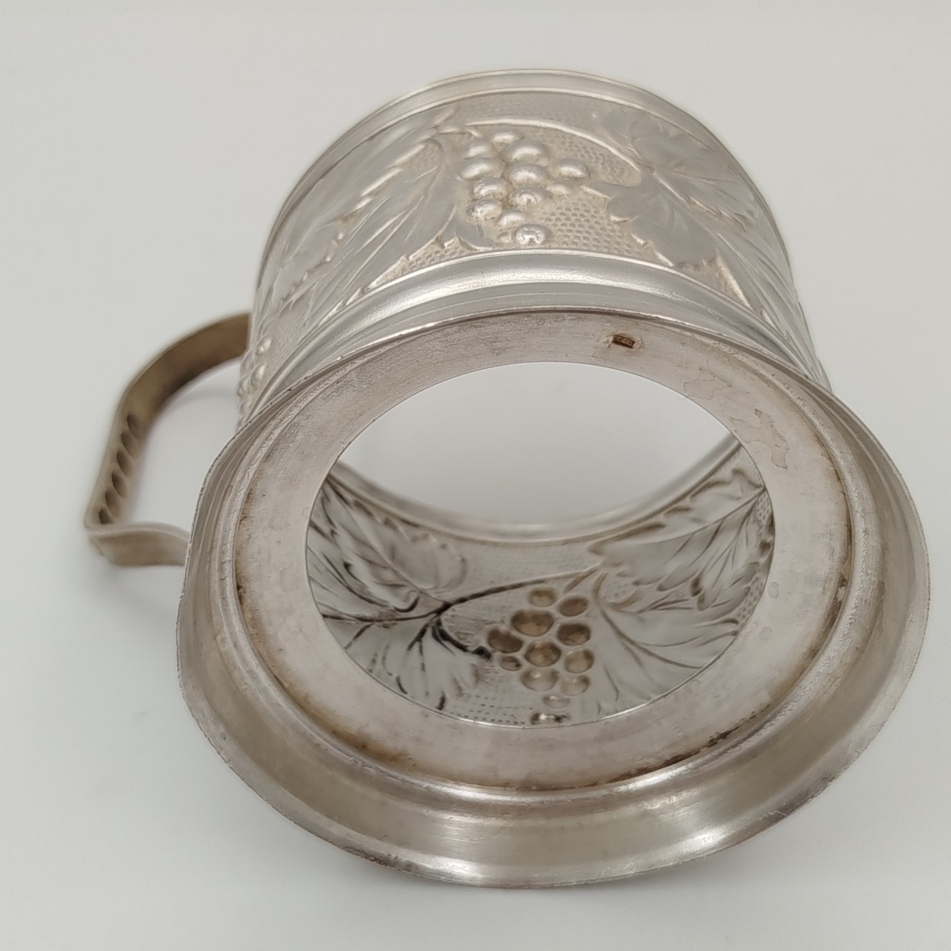 Подстаканник "Виноград", мельхиор (медь-никель), СССР, 1950-1970 гг.