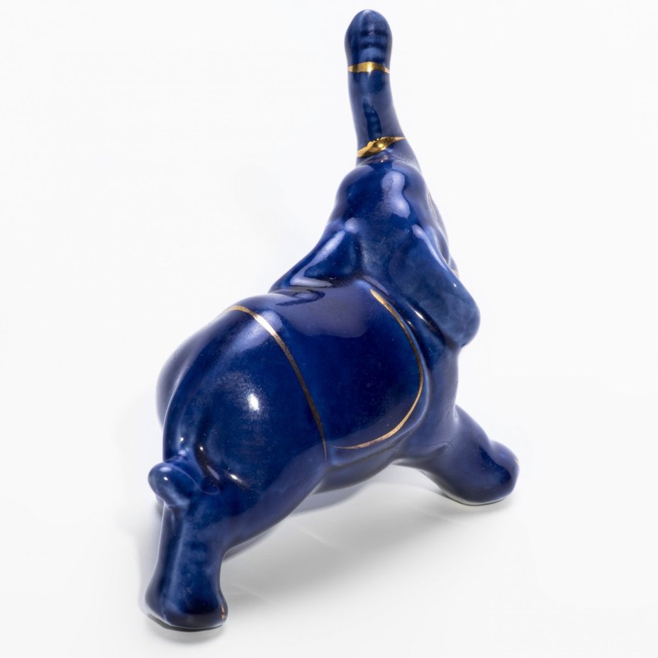 Статуэтка "Слон ", фарфор, кобальт, золочение, Китай, 1991-2015 гг.