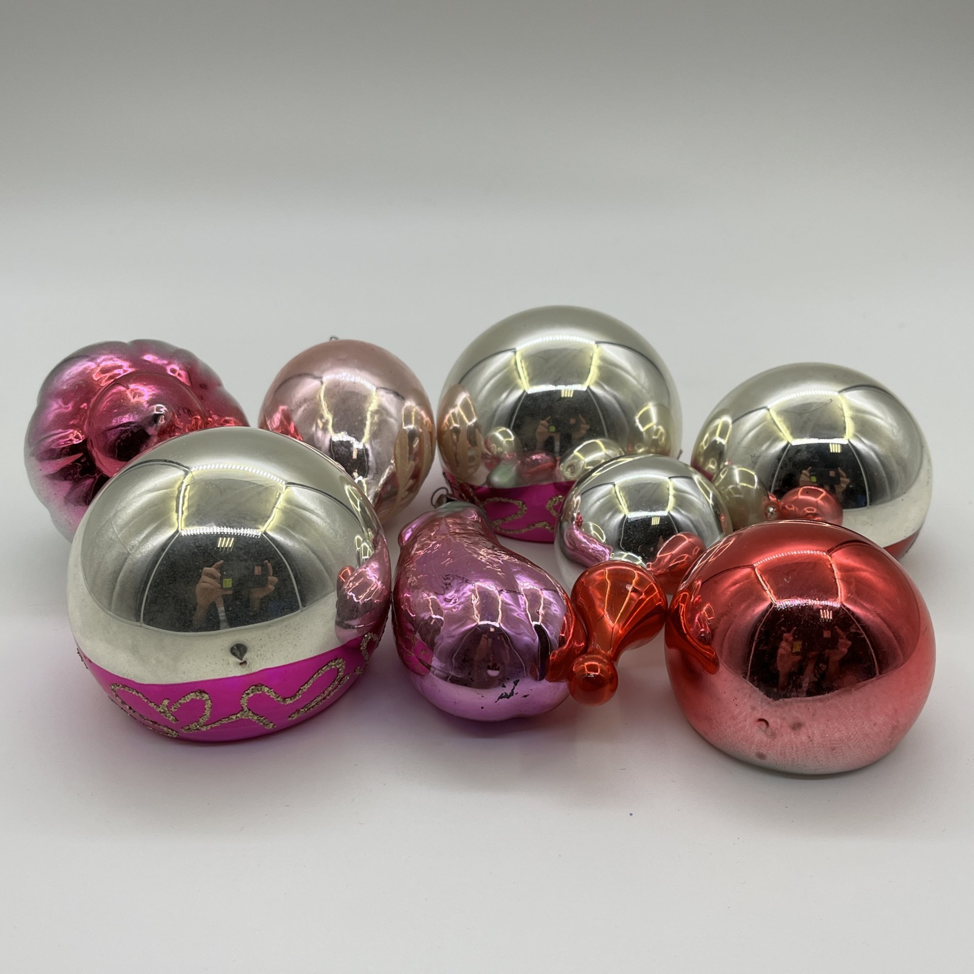 Набор ёлочных игрушек различных форм и расцветок (8 шт.), стекло, краска, металл, СССР, 1960-1990 гг.