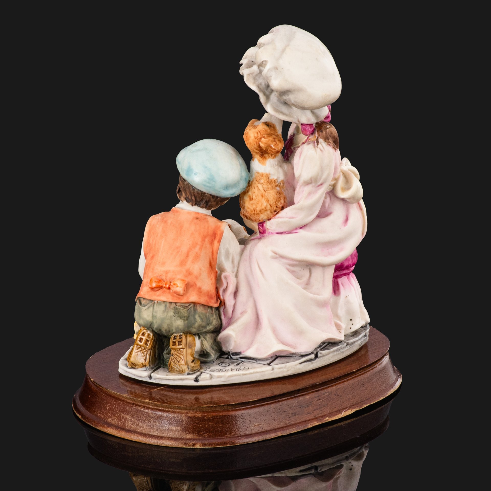 Статуэтка "Дети играют с щенками", Leonardo Collection