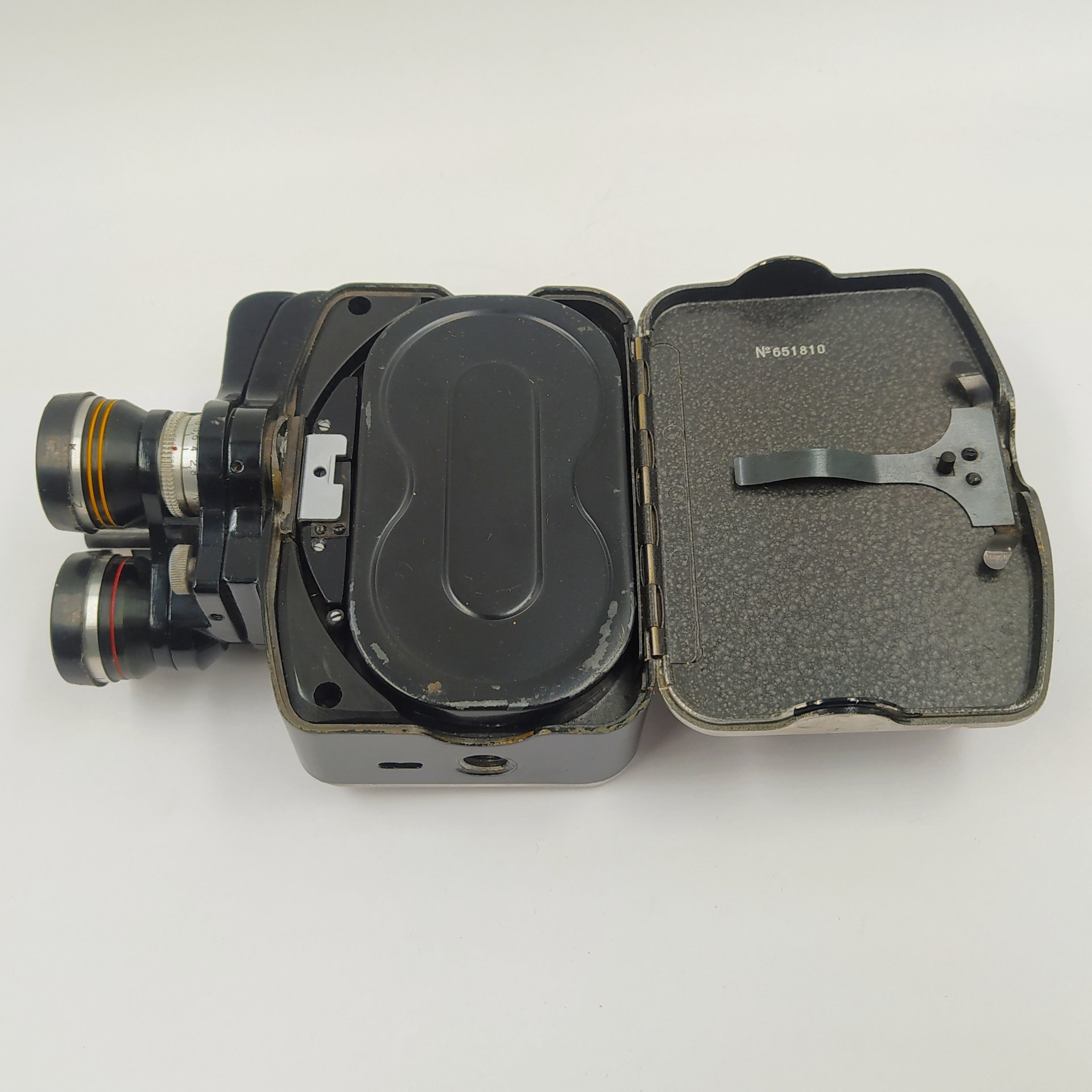 Кинокамера любительская "Экран-4" в кофре, металл, пластик, стекло, кожа, Казанский оптико-механический завод (КОМЗ), СССР, 1965-1969 гг.