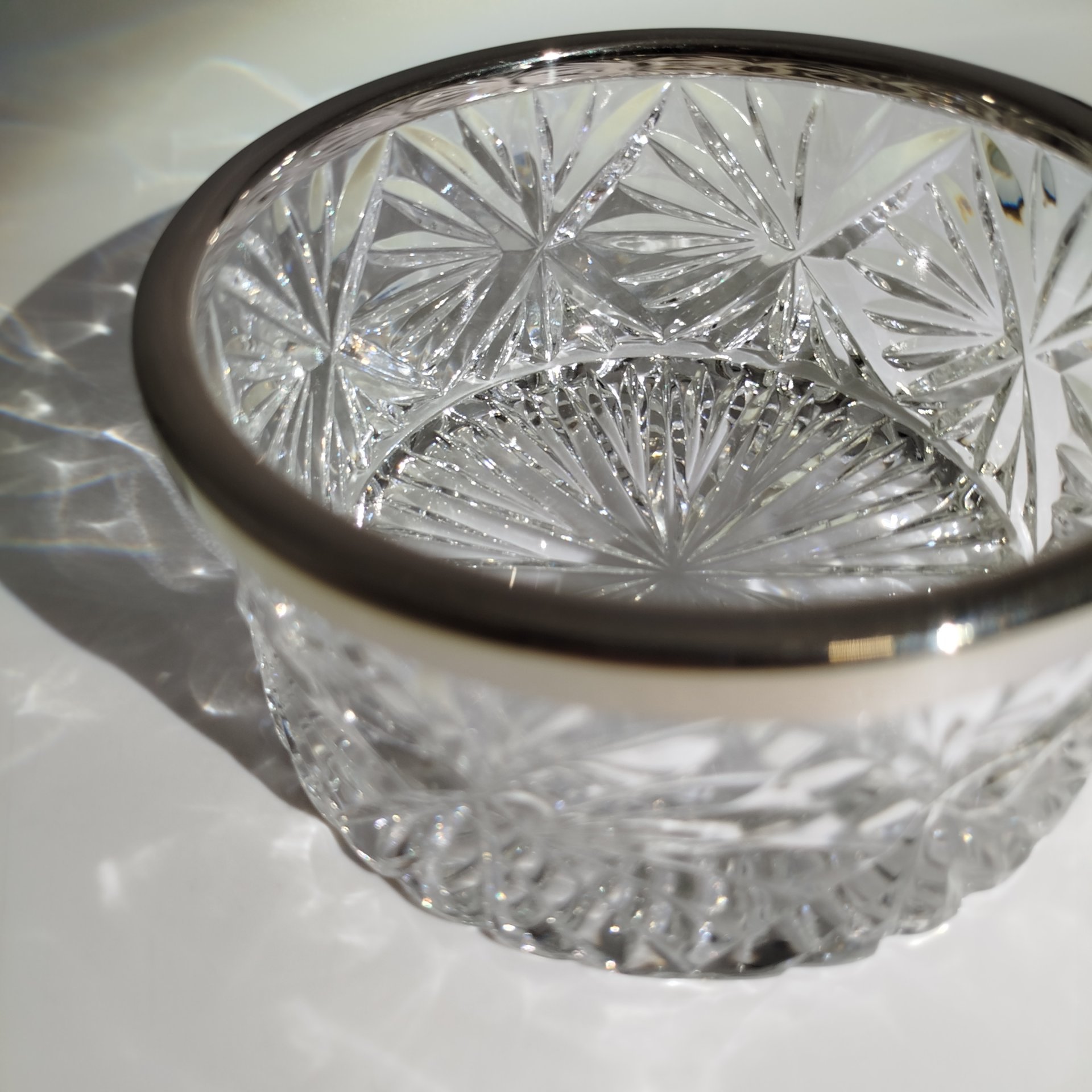 Конфетница круглой формы "Бриллиант", хрусталь, металл, алмазная грань, Гусевской хрустальный завод (Гусь-Хрустальный), СССР, 1980-1990 гг.