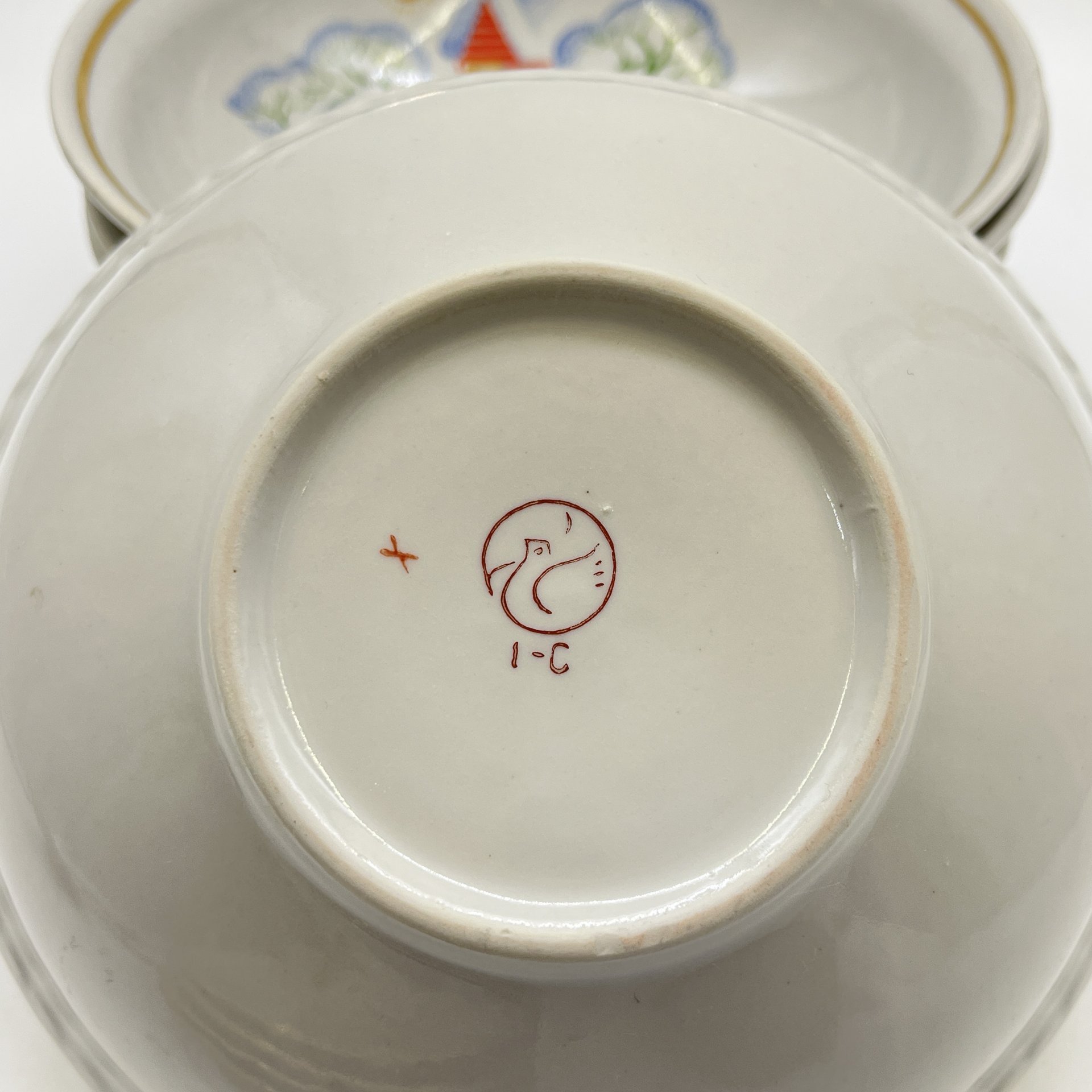 4 суповые тарелки из набора детской посуды "Зимние забавы", автор формы В. Г. Спица, фарфор, деколь, золочение, Тернопольский фарфоровый завод, СССР, 1970-1990 гг.