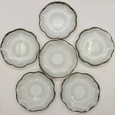 Набор сервировочных тарелок на 6 персон (для подачи десерта), стекло, золочение, 2000-2010 гг.