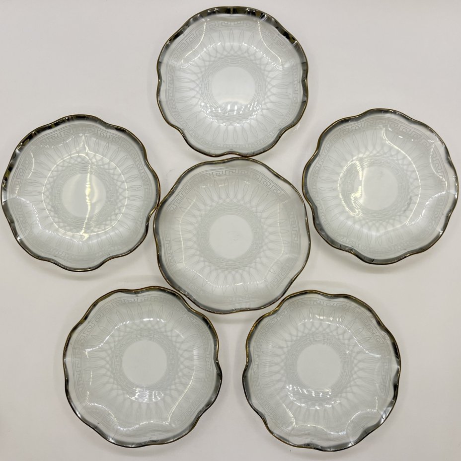 Набор сервировочных тарелок на 6 персон (для подачи десерта), стекло, золочение, 2000-2010 гг.