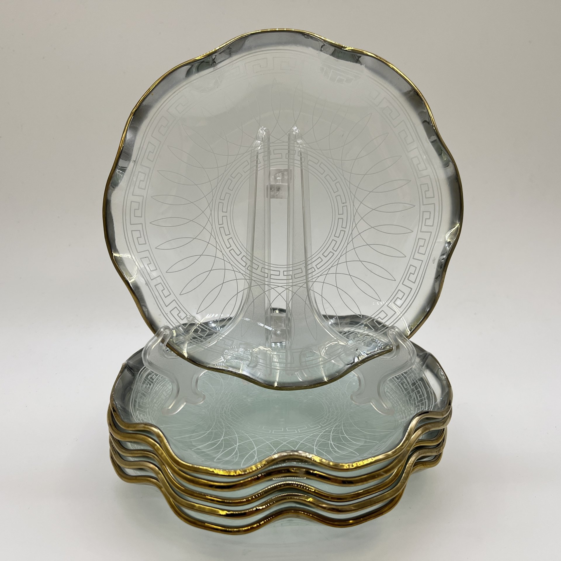 Набор сервировочных тарелок на 6 персон (для подачи десерта), стекло, золочение, 2000-2010 гг.