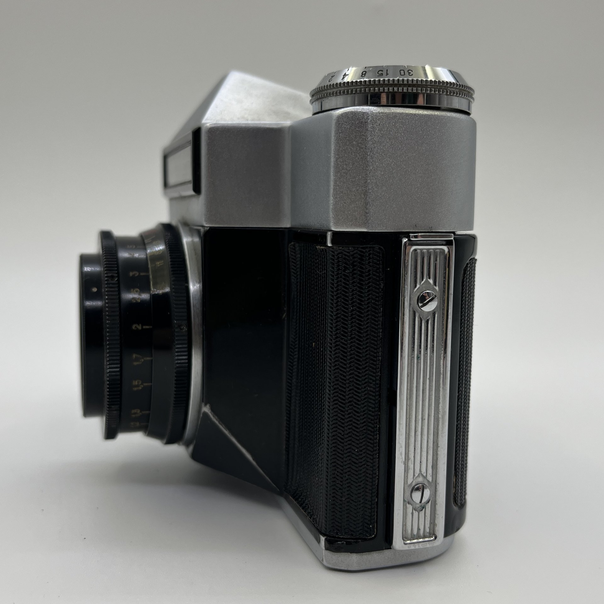 Фотоаппарат "Зенит-Е"  с объективом "Индустар-50-2"в оригинальном кофре, Красногорский механический завод (КМЗ)