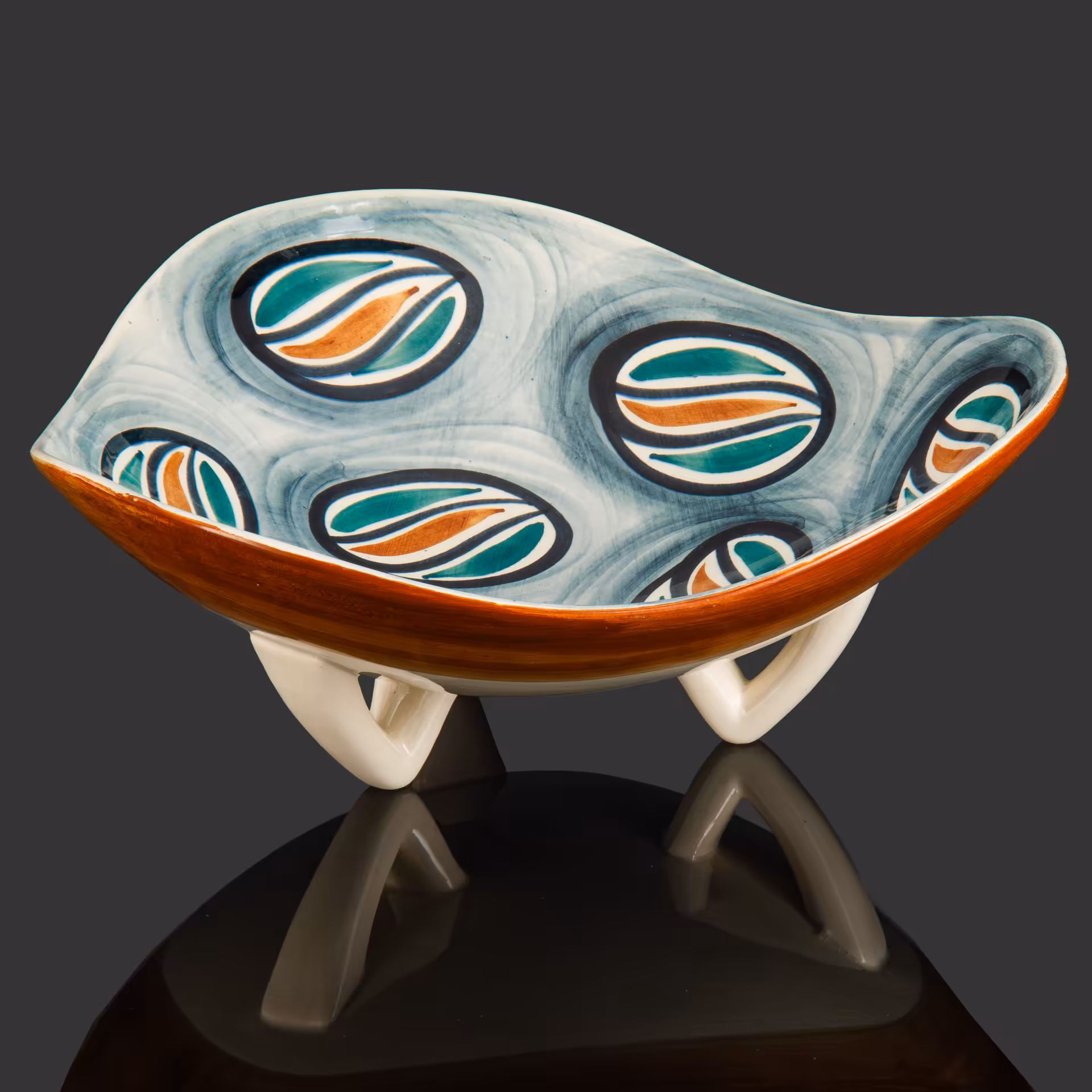 Блюдо (фруктовница) треугольной формы в серо-зеленых оттенках, Wloclawek (Влоцлавская фаянсовая фабрика)