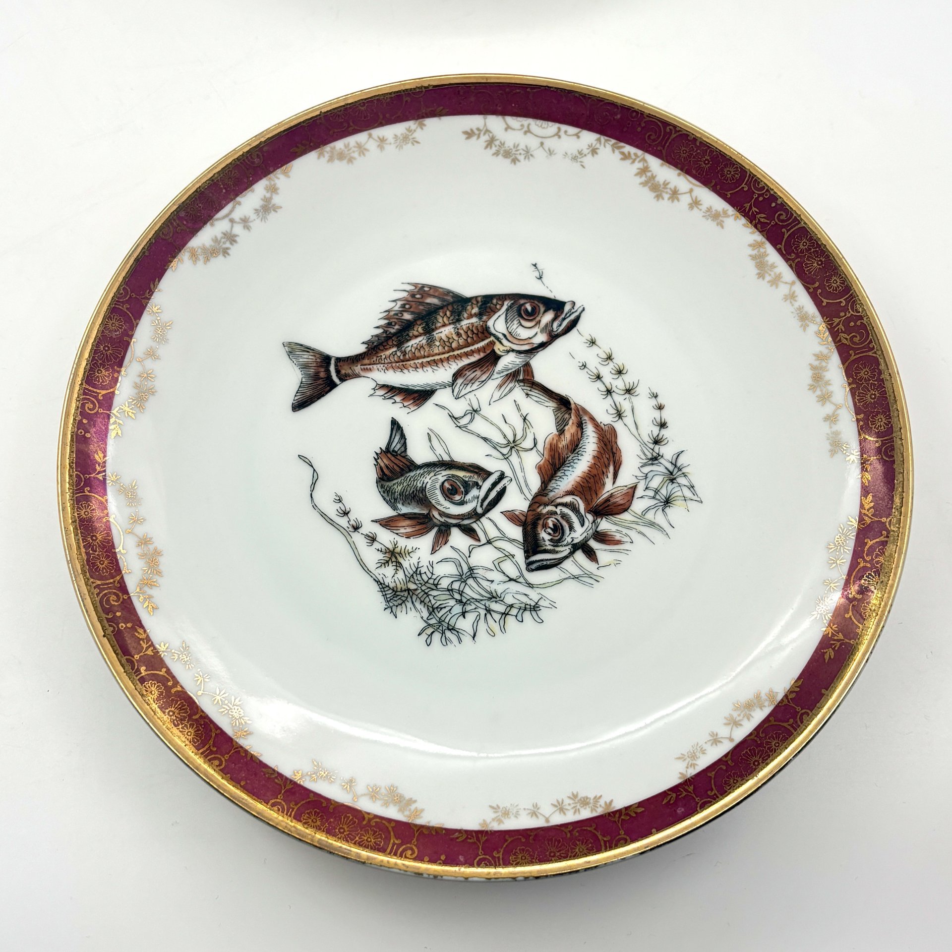 Набор тарелок на 6 персон, декорированный изображением рыб, фарфор, деколь, золочение, Hutschenreuther (Хутченройтер), Бавария, 1939-1964 гг.