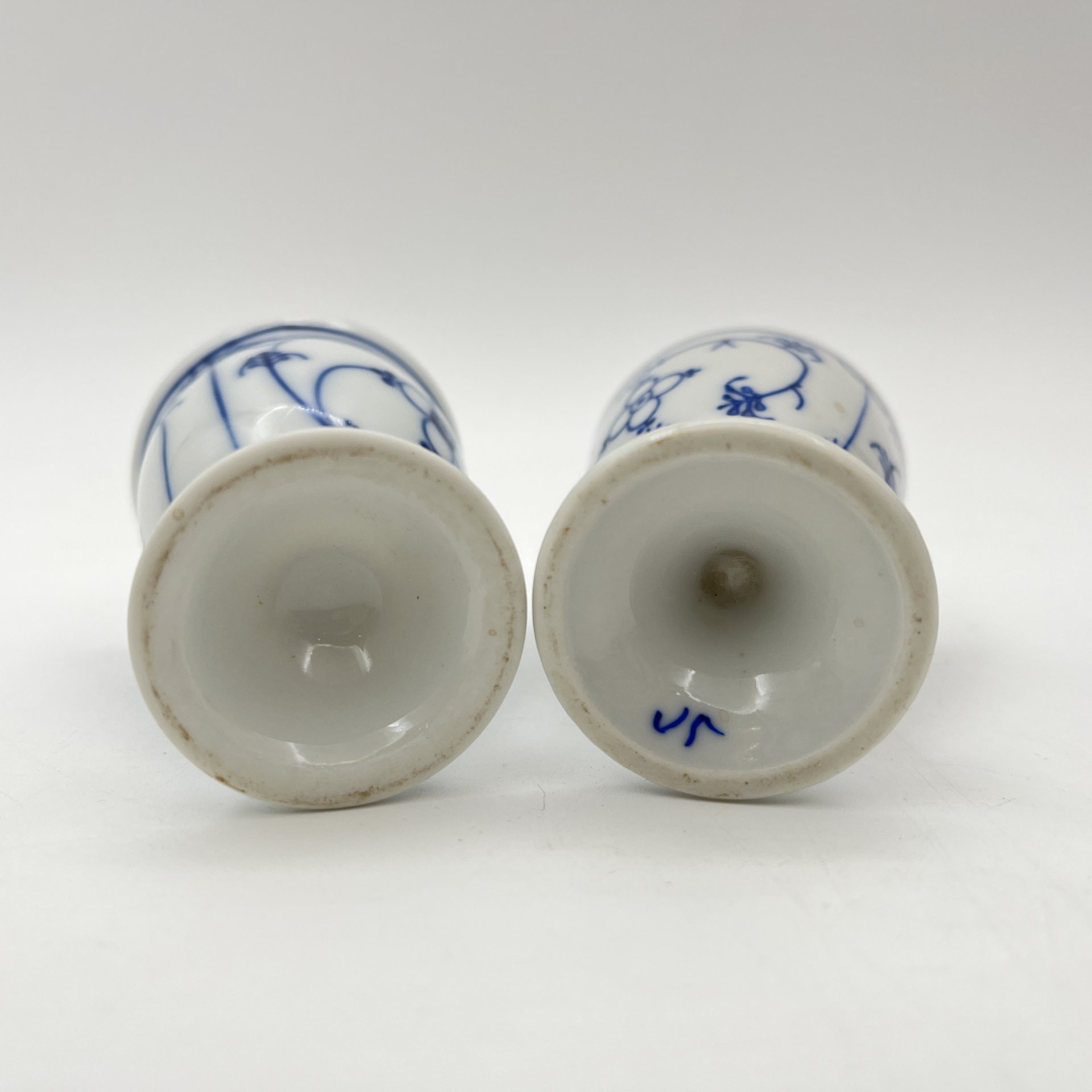 Пашотницы "Луковый узор" (Zwiebelmuster, Indish Blau) на 2 персоны (в подборе), фарфор, роспись, Западная Европа, 1970-1990 гг.