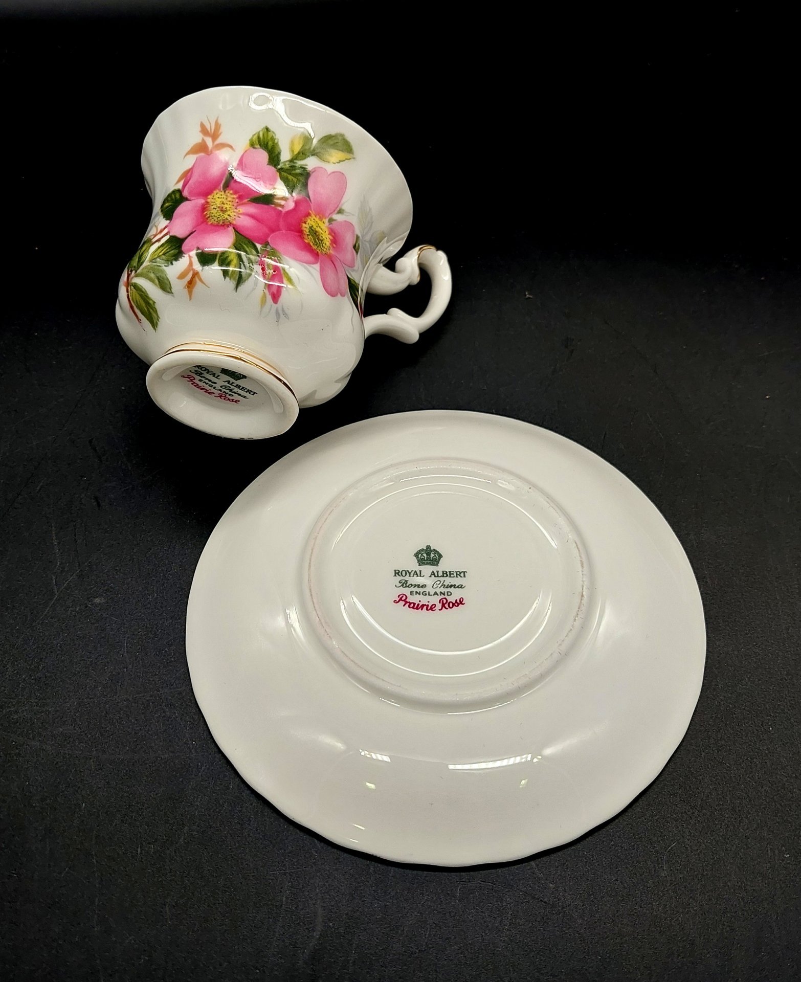 Кофейная пара "Prairie rose" ("Роза Прерий"), Royal Albert