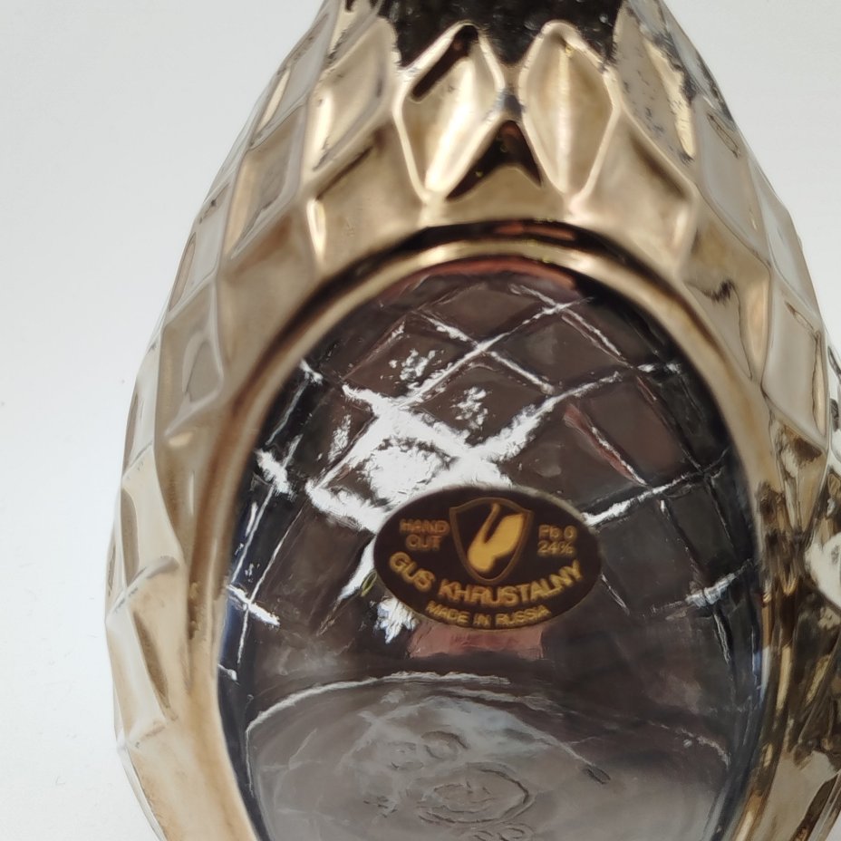 Набор "Подарочный" (штоф и 6 стопок) в оригинальной коробке, хрусталь, золочение, картон, Гусевской хрустальный завод (Гусь-Хрустальный), Российская Федерация, 1995-2010 гг.