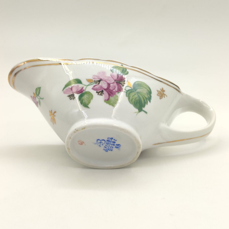 Соусник с цветочным декором, фарфор, деколь, золочение, Дулевский фарфоровый завод (Дулёво), СССР, 1958 г.
