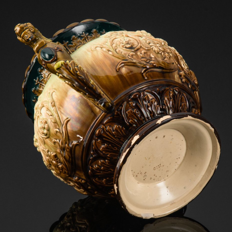 Ваза в форме