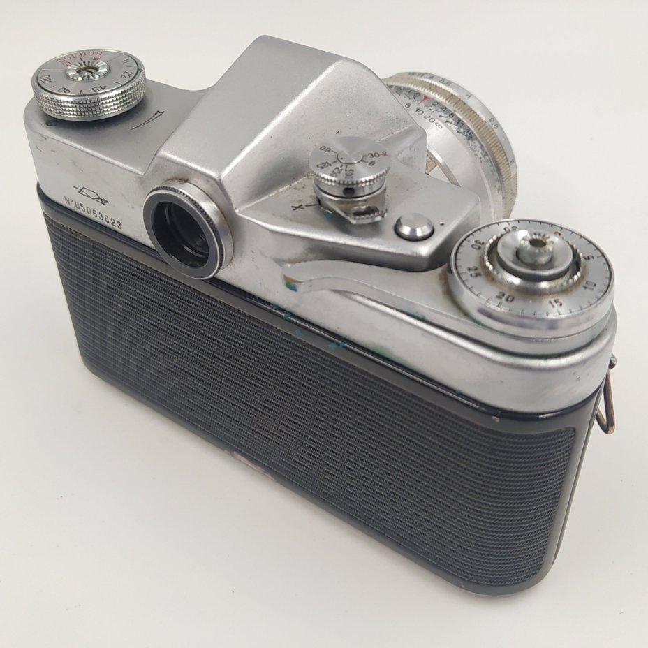 Фотоаппарат "Зенит 3-М" с объективом "Гелиос-44 в кофре, металл, стекло, пластик, кожа, Красногорский механический завод (КМЗ), СССР, 1965 г.