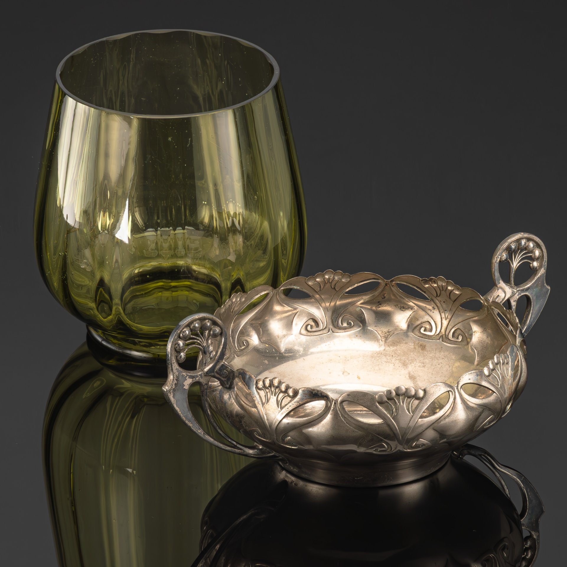 Ваза в стиле Ар Нуво, латунь, серебрение, стекло, Württembergische Metallwarenfabrik (WMF), Германия, 1900-1910 гг.