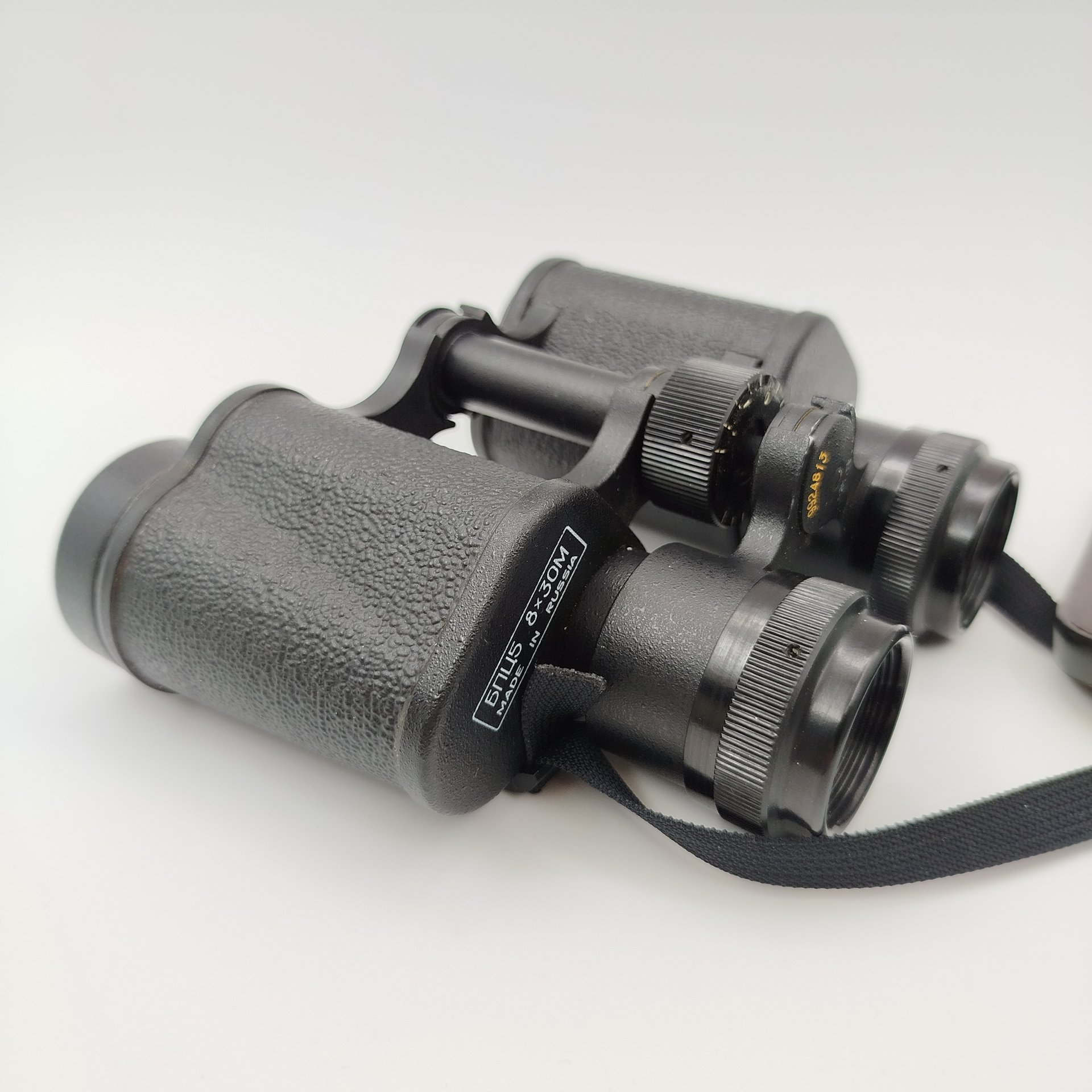 Бинокль призменный БПЦ 5 8х30м в чехле и кробке с инструкцией, металл, стекло, пластик, картон, Казанский оптико-механический завод (КОМЗ), Российская Федерация, 1999 г.