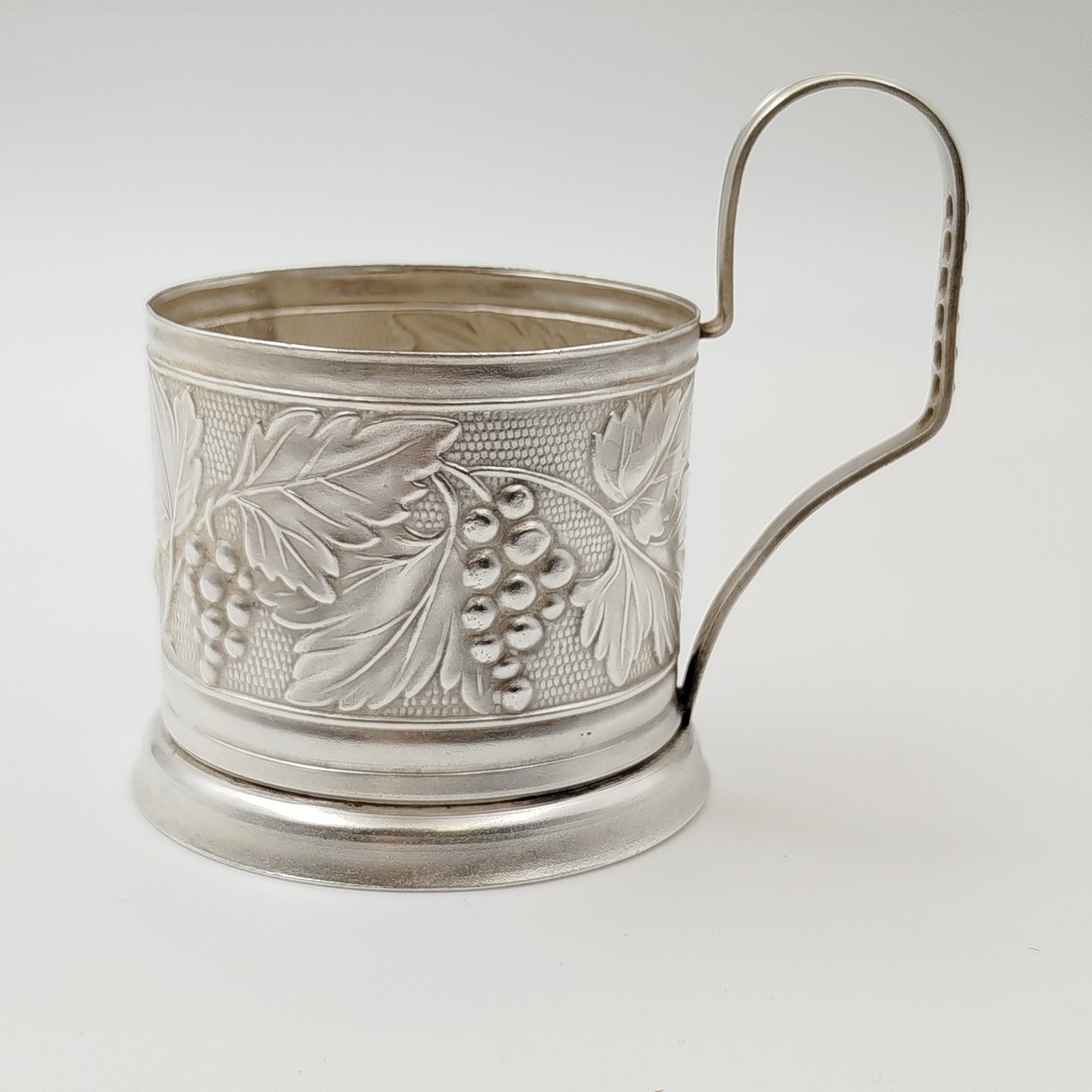 Подстаканник "Виноград", мельхиор (медь-никель), СССР, 1950-1970 гг.