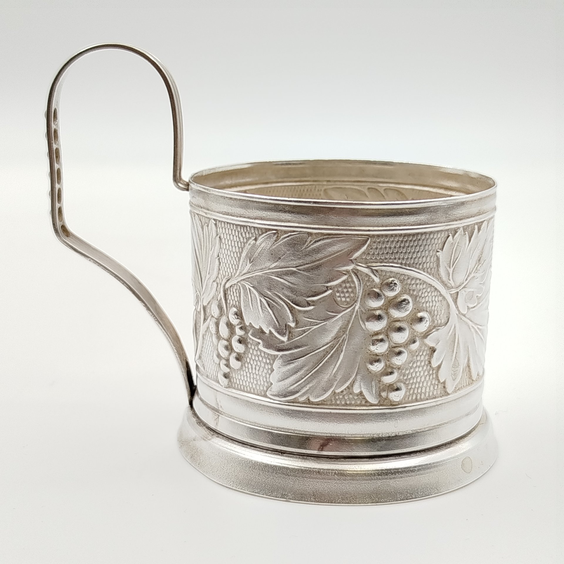 Подстаканник "Виноград", мельхиор (медь-никель), СССР, 1950-1970 гг.