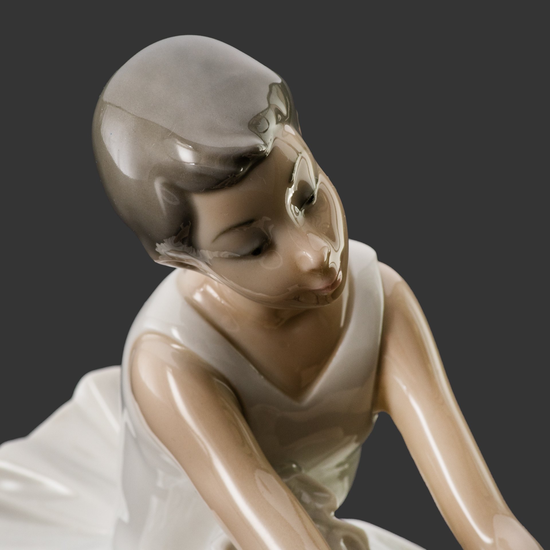 Статуэтка "Сидящая балерина", фарфор, роспись, NAO Porcelain, Испания, 1970-1990 гг.