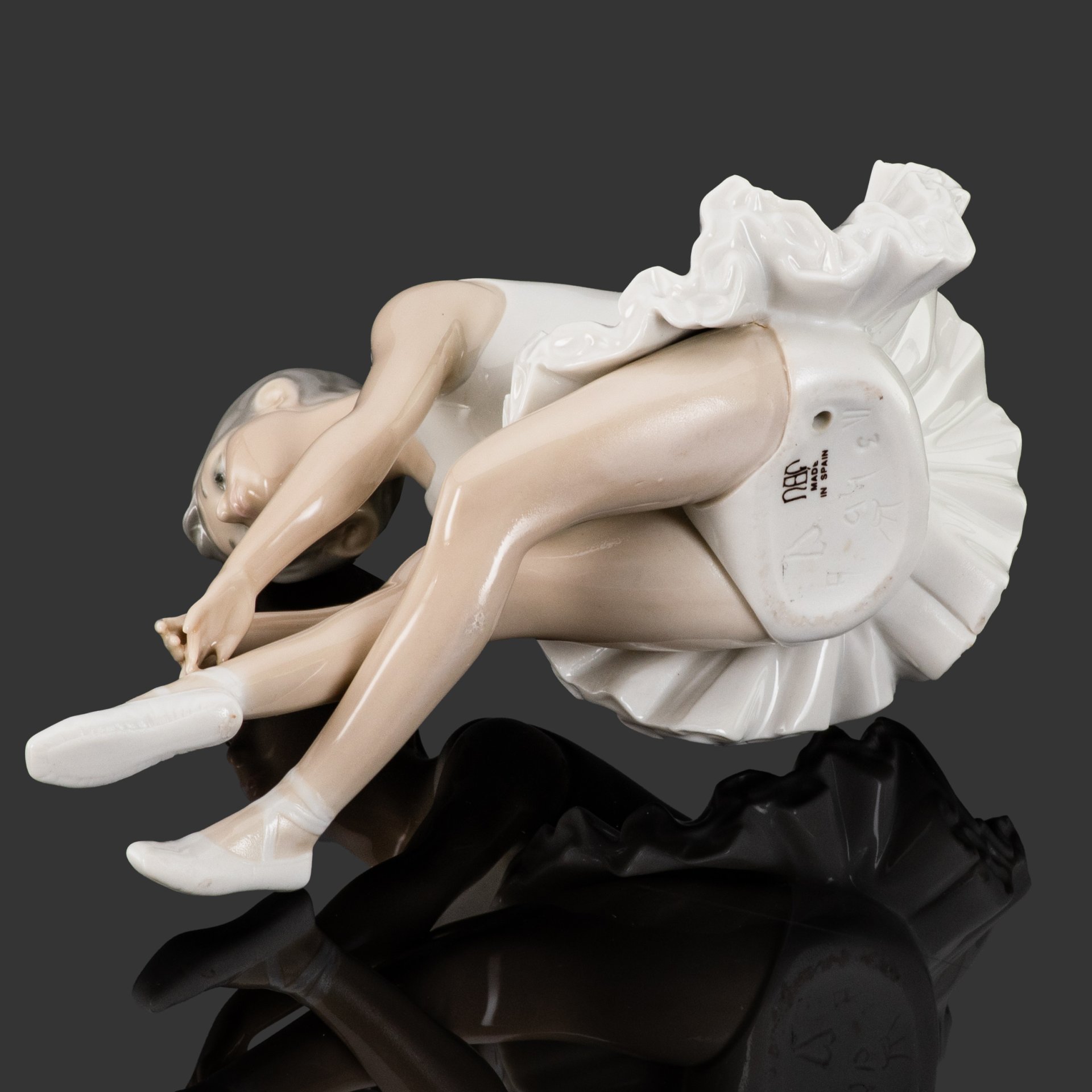 Статуэтка "Сидящая балерина", фарфор, роспись, NAO Porcelain, Испания, 1970-1990 гг.