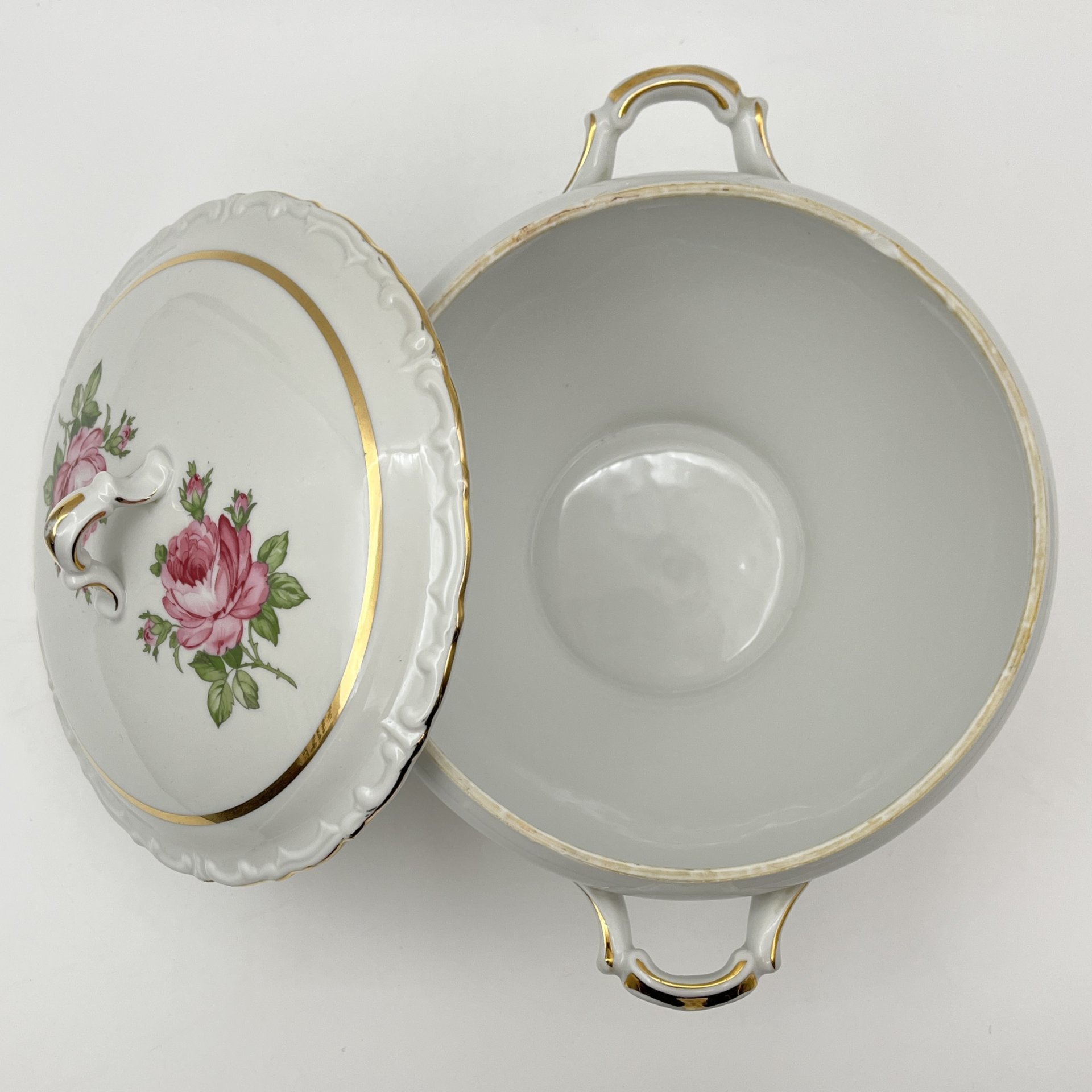 Супница/терина, украшенная изображением розы, фарфор, деколь, золочение, Kahla, ГДР, 1968-1987 гг.