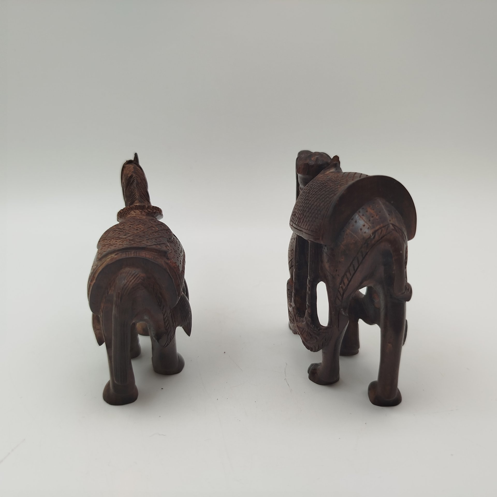 Статуэтки "Верблюд и лошадь", дерево, резьба, Индия, 1970-1990 гг.