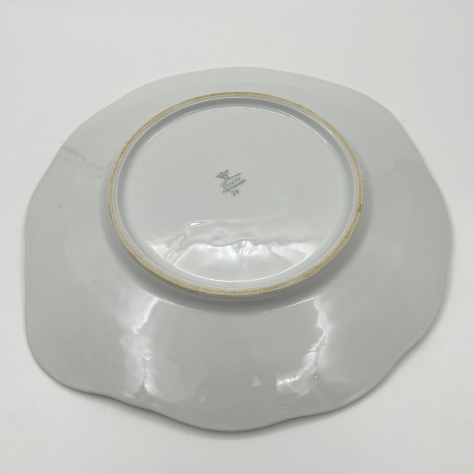 Блюдо с изображением розы, фарфор, деколь, золочение, Thun (Тун), Чехословакия, 1970-1992 гг.