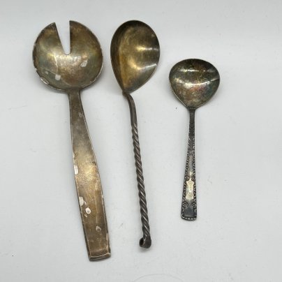 Набор из 3 сервировочных ложек (2 для салата и 1 для соуса) в подборе, мНЦ (медь-никель-цинк), Таллинский ювелирный завод, СССР, 1960-1980 гг.