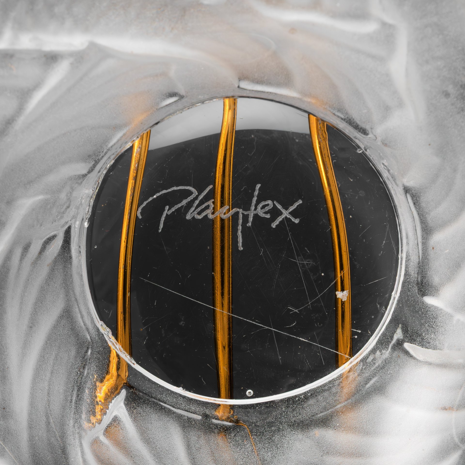 Блюдо (фруктовница) с декором в виде рыб, хрустальная фабрика "Portieux Vallerysthal", подпись "Playtex" на основании, хрусталь, Франция, 1950-1960 гг.