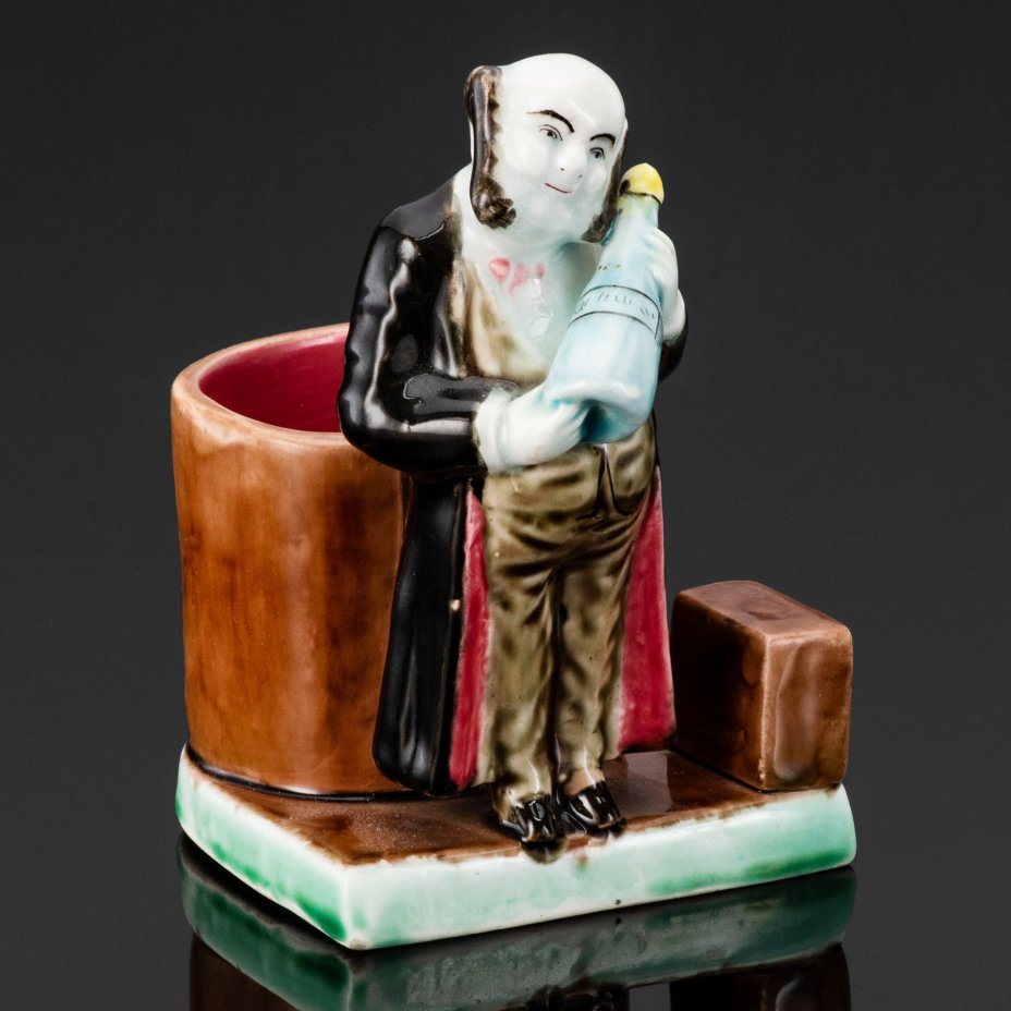 Спичечница "Пьяница", фаянс, роспись, Россия, 1910-1930 гг.