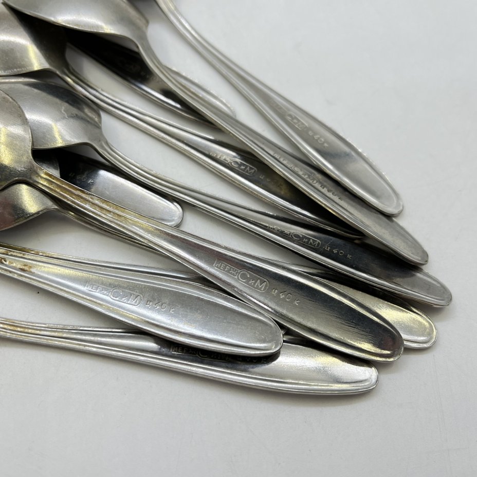 Набор из 11-ти чайных ложек с флоральным декором, завод "Серп и Молот", нержавеющая сталь