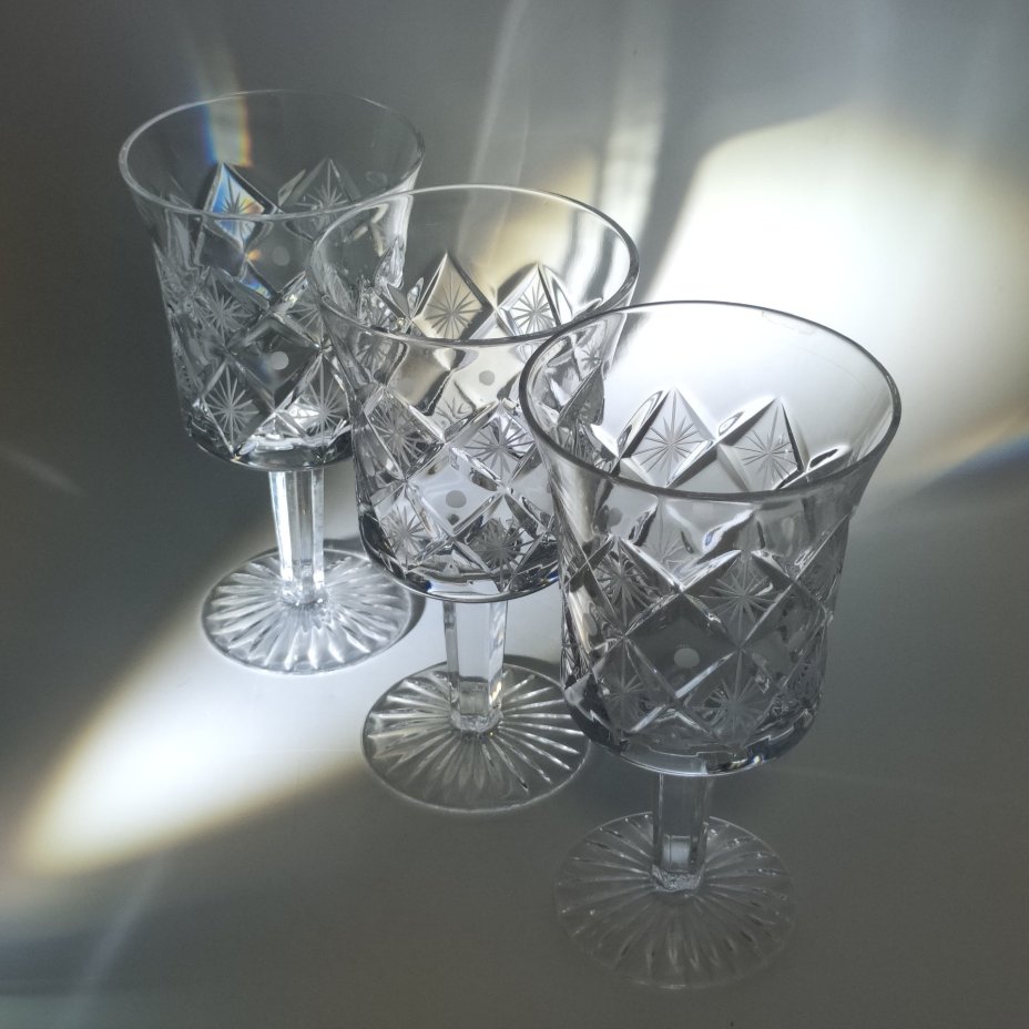 Набор из 3-х бокалов с резным декором из сервиза "Россия", автор С. К. Пивоваров, хрусталь, алмазная грань, матирование, Гусевской хрустальный завод (Гусь-Хрустальный), СССР, 1960-1980 гг.