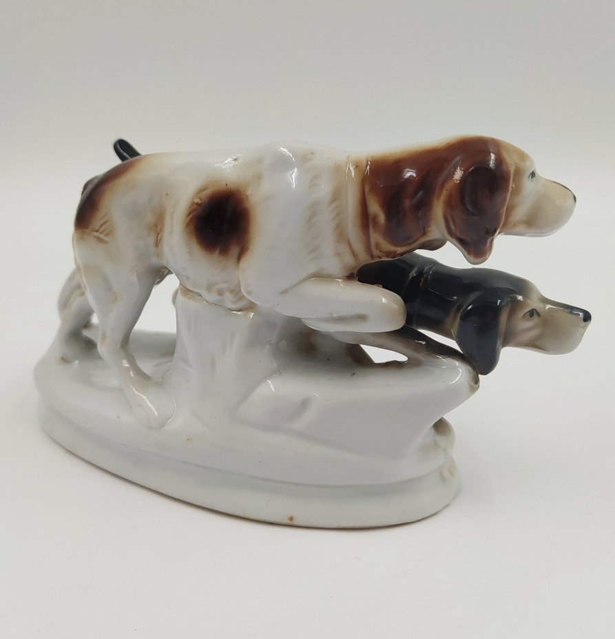 Статуэтка "Охотничьи собаки", фарфор, роспись, Carl Scheidig, Gräfenthal, Германия, 1906-1935 гг.