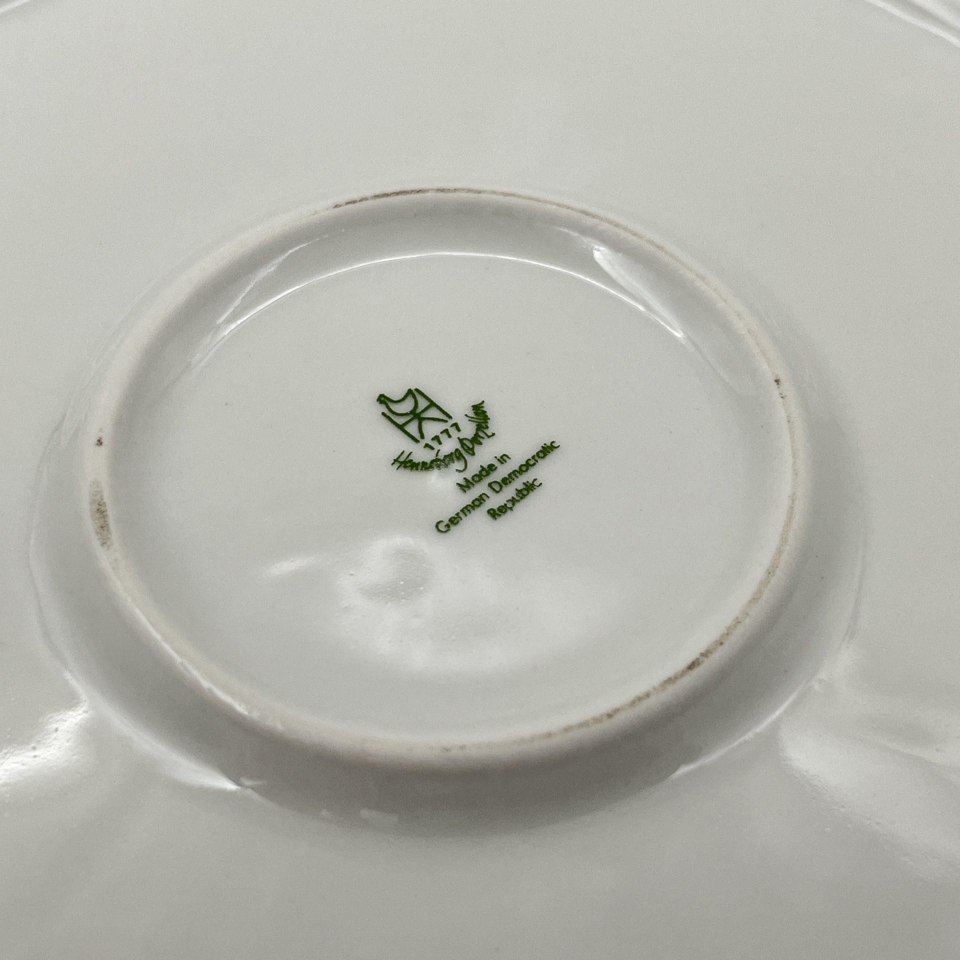 Блюдо сервировочное "Мейсенский букет", фарфор, деколь, золочение, Graf Von Henneberg Porzellan, 1777 Jlmenau, ГДР, 1977-1990 гг.