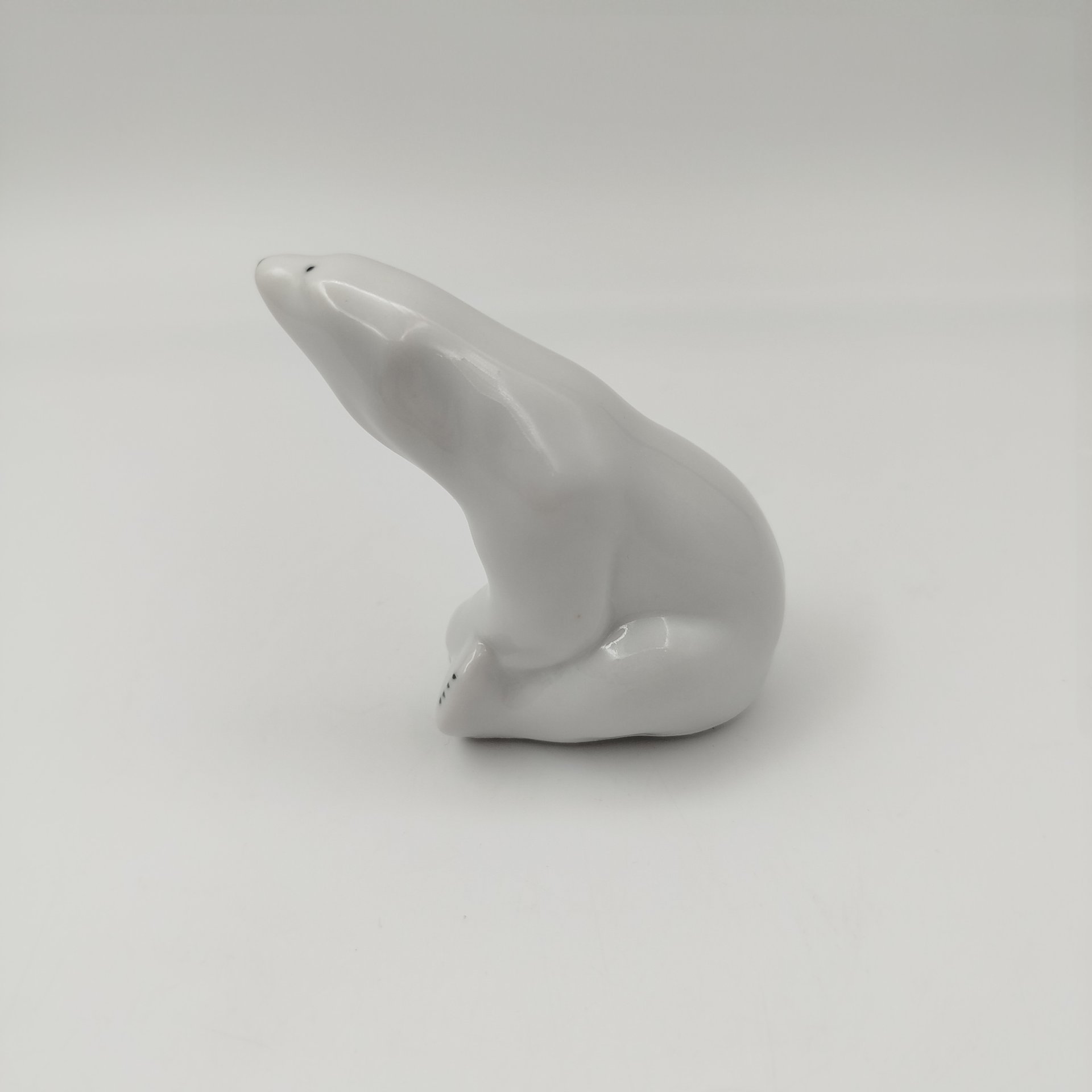 Статуэтка "Белый медведь", фарфор, роспись, Артель «Прогресс», СССР, 1950-1980 гг.