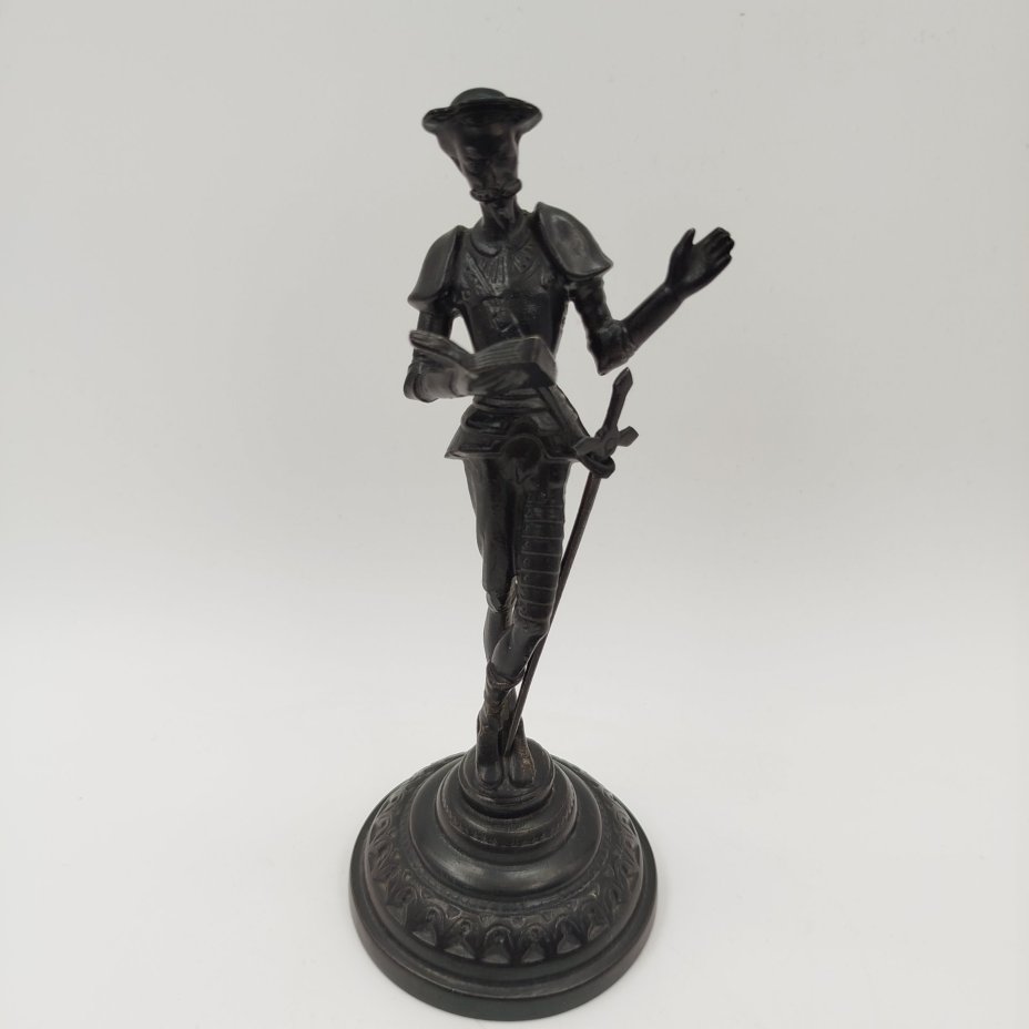 Статуэтка "Дон-Кихот", чугун, крашение, Каслинский чугунолитейный завод (Касли), СССР, 1976 г.