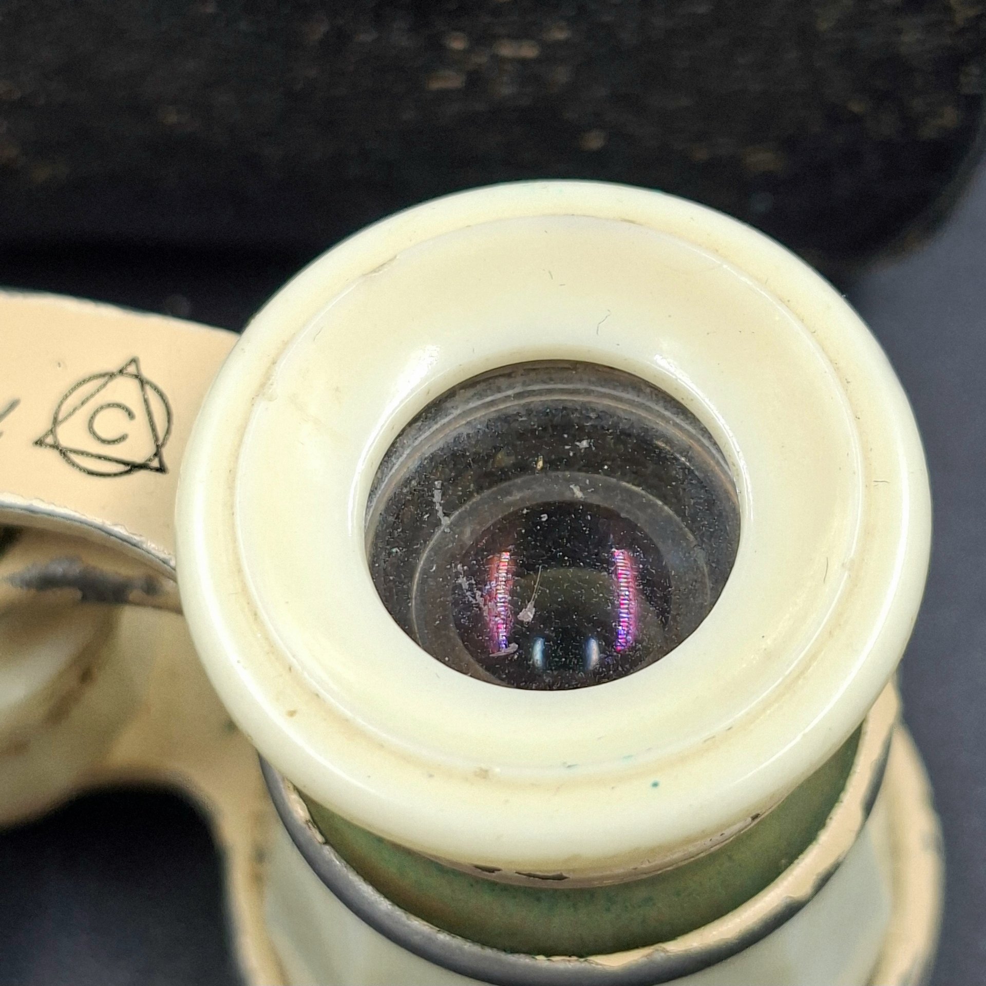 Бинокль театральный в кофре, с надписью "Трудпом", металл, пластик, стекло, искусственная кожа, Лыткаринский завод оптического стекла (ЛЗОС), СССР, 1982 г.