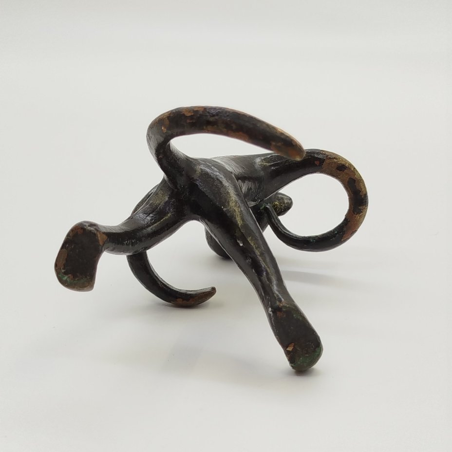 Статуэтка (держатель для перечницы и солонки) "Обезьяна" (с дарственной надписью)