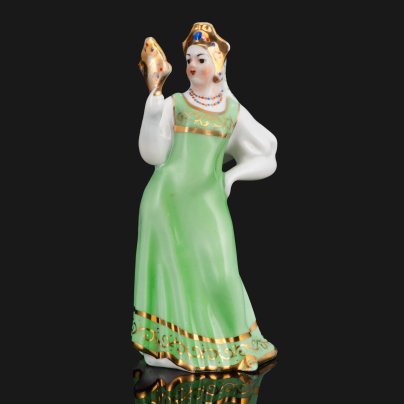 Статуэтка "Мачеха с зеркалом", автор Л. Клименова-Краузе, Первомайский фарфоровый завод (Песочное)