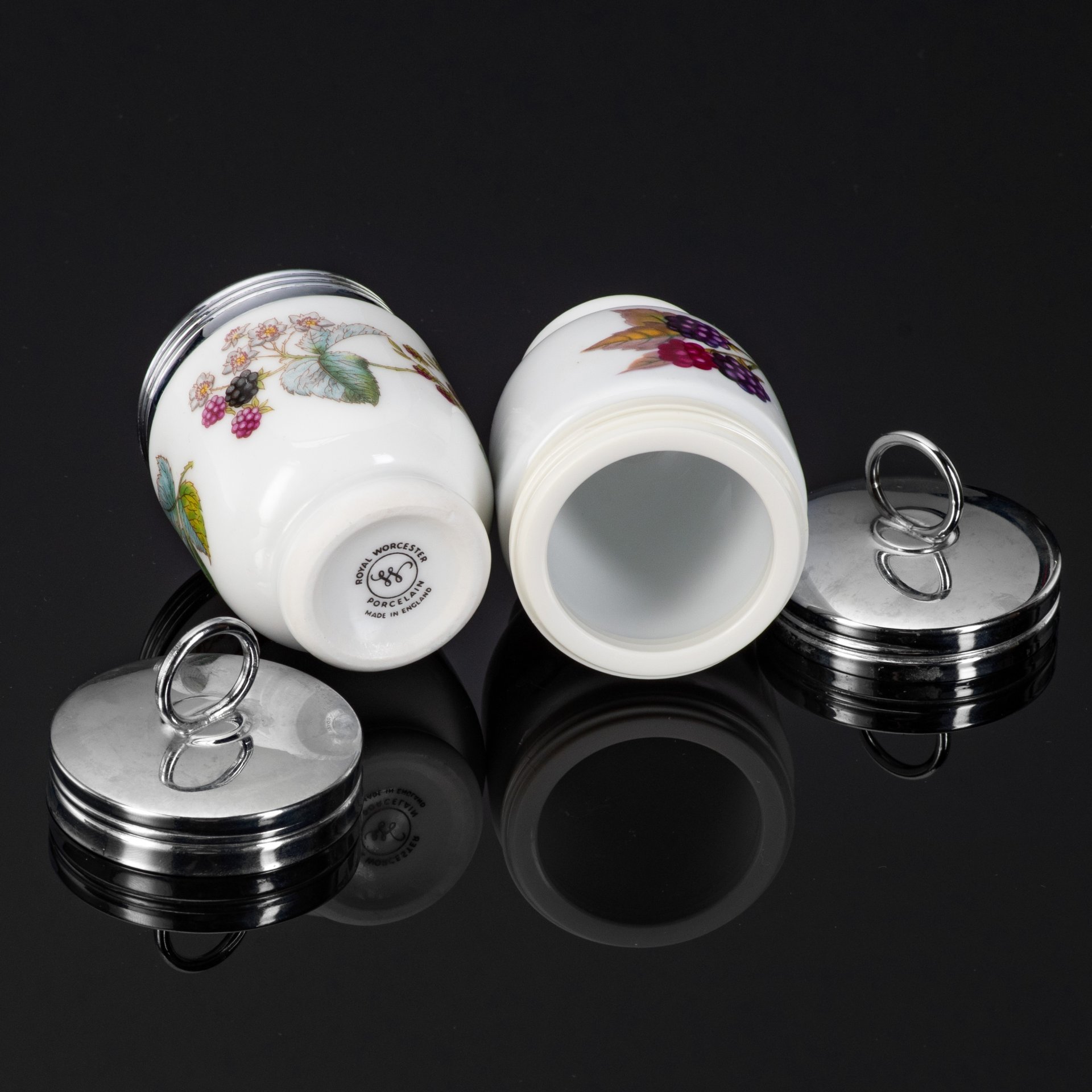 Кодлеры на две персоны, в коробке "Royal Worcester", фарфор, деколь, металл, в оригинальной коробке