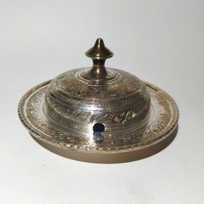 Икорница с растительным декором, латунь, гравировка, серебрение, пластик