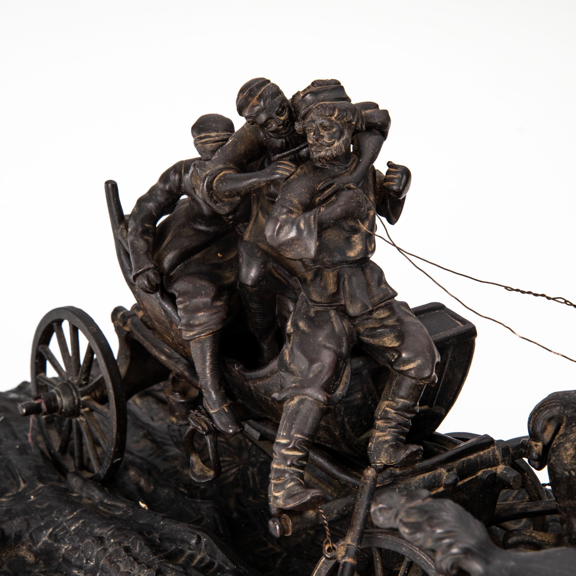 Скульптурная группа "Тройка зимой", автор модели Лансере Е.А., формовщик Самолин, чугун, крашение, Каслинский чугунолитейный завод (Касли), Российская империя, 1888 г.