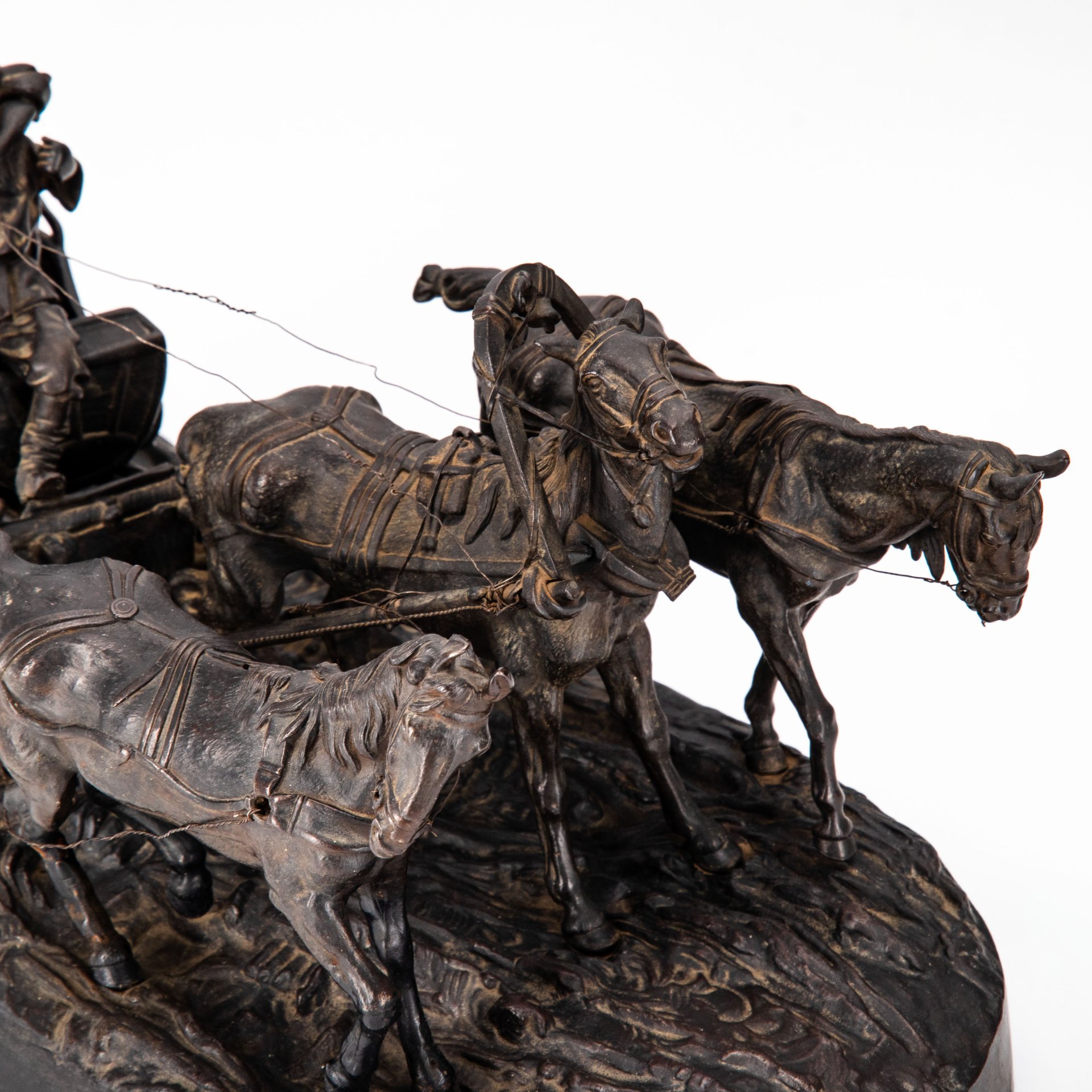 Скульптурная группа "Тройка зимой", автор модели Лансере Е.А., формовщик Самолин, чугун, крашение, Каслинский чугунолитейный завод (Касли), Российская империя, 1888 г.