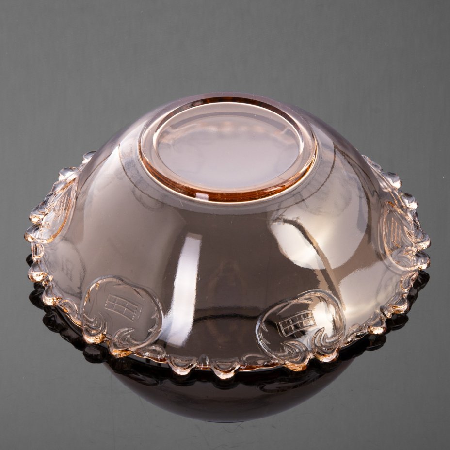 Салатник с фигурным бортом
