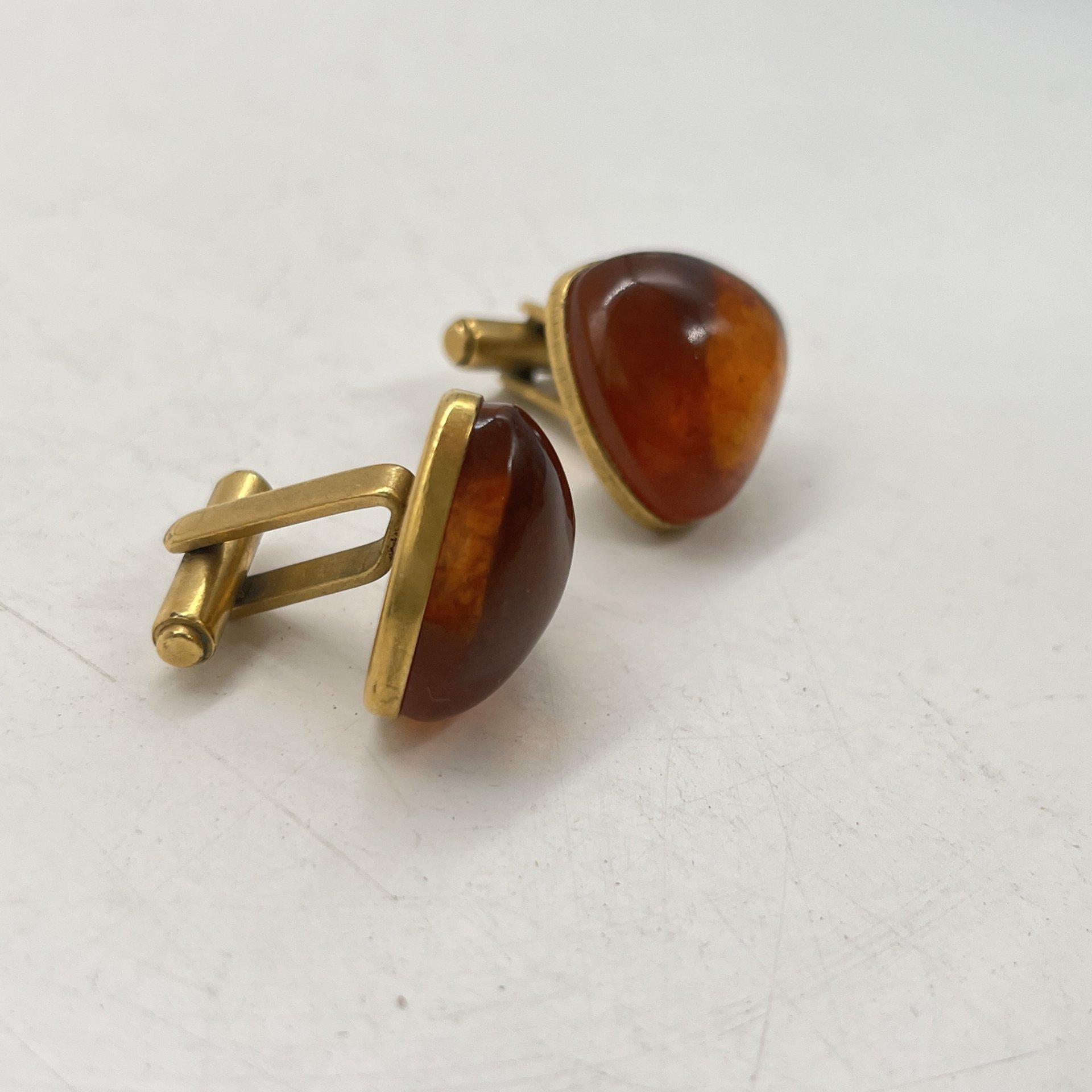 Запонки винтажные в янтарном оттенке, металл, пластик, СССР, 1970-1990 гг.