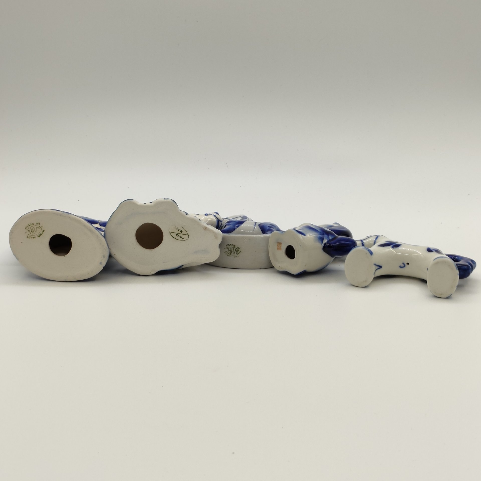 Набор из пяти статуэток "Лошади", Гжель, фарфор, роспись, Россия, 1990-2010 гг.