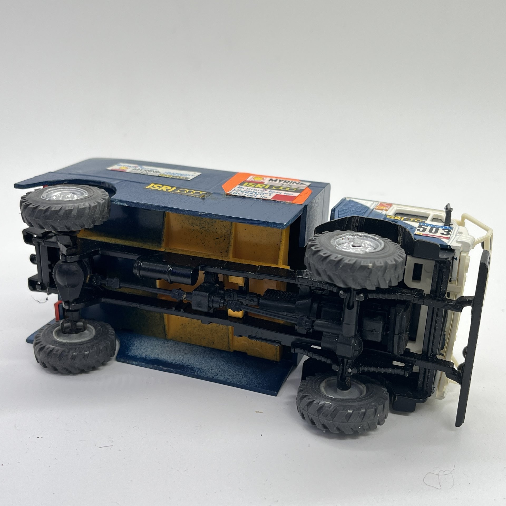 Модель автомобиля "Камаз ралли №503"