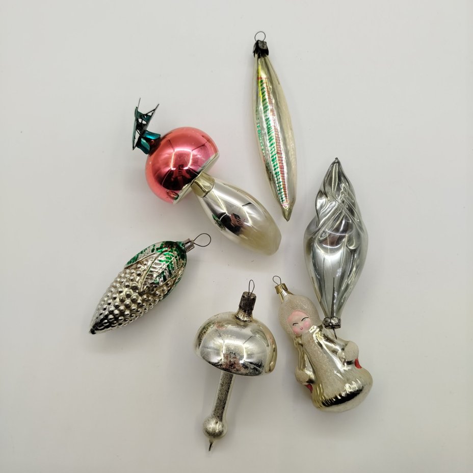 Набор из шести ёлочных игрушек, стекло, металл, СССР, 1960-1980 гг.